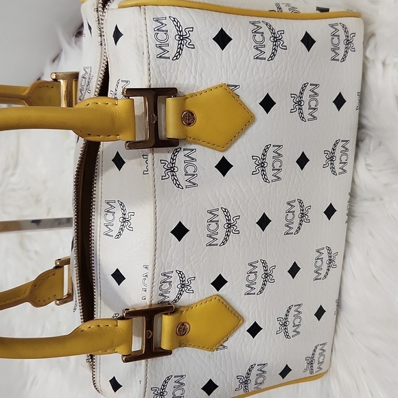 💛🔹️MCM🔹️ White and Yellow Women's Boston Bag - Picture 8 of 15